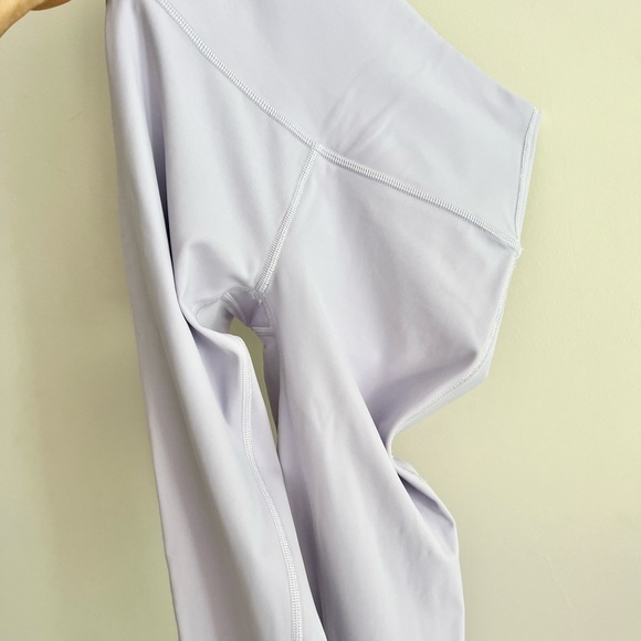 Lululemon Athletica Lilac Purple leggings - Picture 6 of 6
